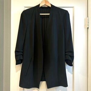 Aritzia Babaton blazer